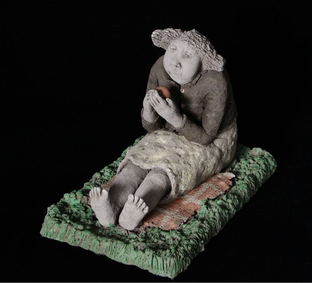 La fille dans l'herbe
